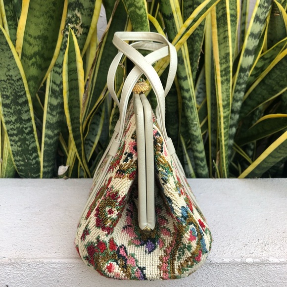 Floral Paisley Embroidery Purse Carpet Bag Mary Poppins Vintage 60s 70s Pink